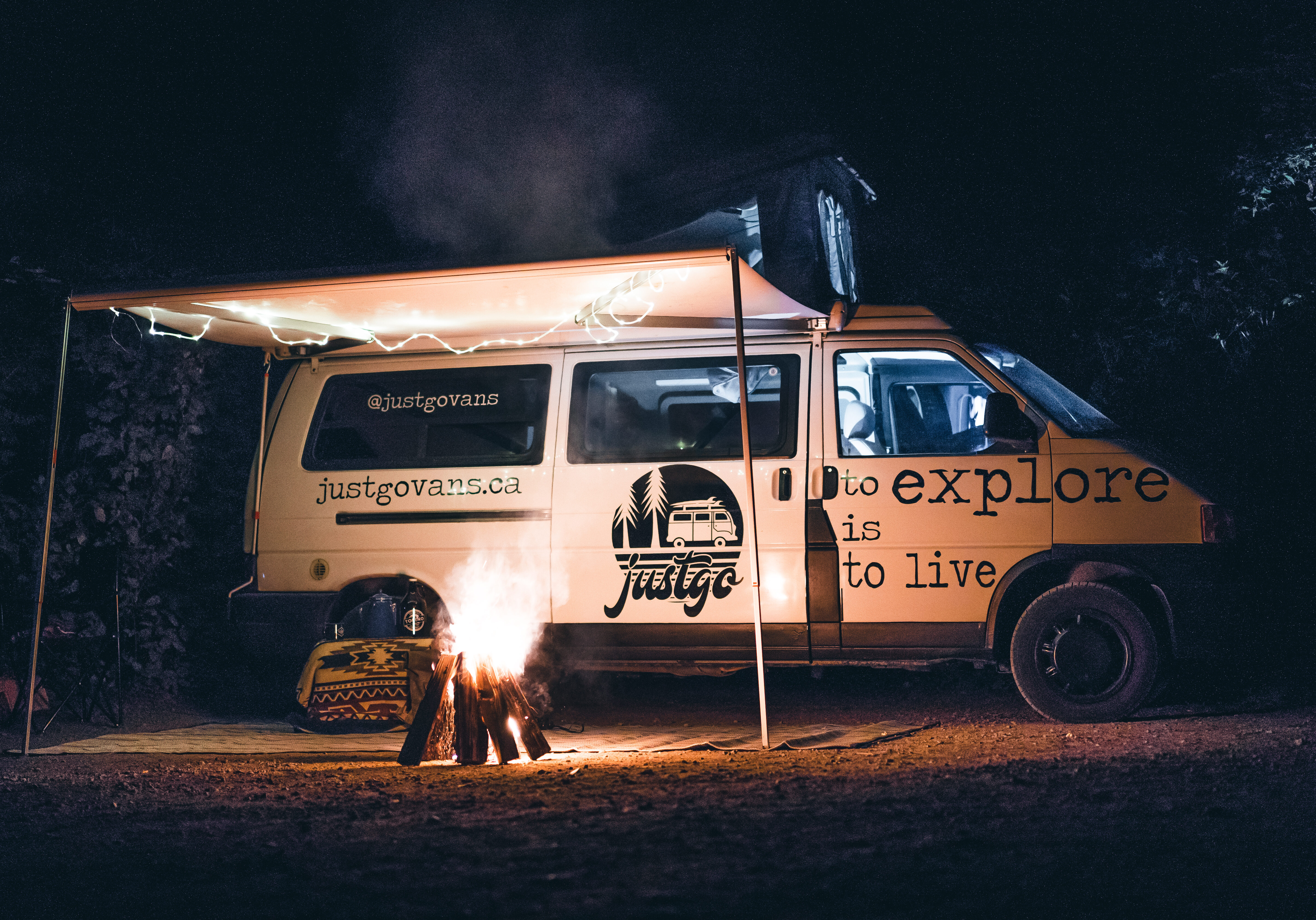 camper camping canada british columbia van car jeep rental rentals hire